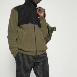 Pier One Hombre Forro Polar - Black/olive -Ofertas Pier One Tienda c80b115cb8da4237871889c2536d8abe