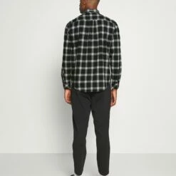 Pier One Hombre Camisa - Black -Ofertas Pier One Tienda c9f40251dccf4fbd9bdaf9cb438b84c5