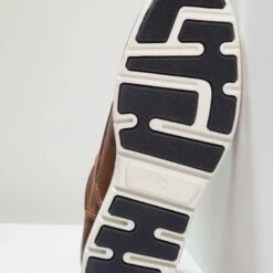 Pier One Hombre Botines Con Cordones - Cognac 12 Pier One Hombre Botines Con Cordones - Cognac -Ofertas Pier One Tienda d0a78783e16e4a969bd99105f4c99bb5