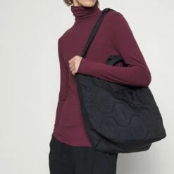 Pier One Hombre 2 PACK - Camiseta De Manga Larga - Bordeaux/dark Blue -Ofertas Pier One Tienda d2615e04deb9419db6c41a5fcc3d6b1a