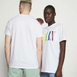 Pier One Hombre PRIDE - Camiseta Estampada - White -Ofertas Pier One Tienda d88aeb9ecedd4ac79718b90433a49aef