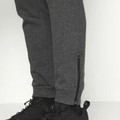 Pier One Hombre Pantalones Deportivos - Mottled Dark Grey 11 Pier One Hombre Pantalones Deportivos - Mottled Dark Grey -Ofertas Pier One Tienda d8eb4f9fc9a94d8eb6d9d9d674c6ee81