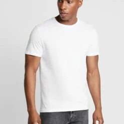Pier One Hombre 3 PACK - Camiseta Básica - White -Ofertas Pier One Tienda e50b2210dfa14aeebbb37ff387ca1259