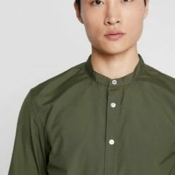 Pier One 2 PACK - Camisa - Oliv/black, Hombre -Ofertas Pier One Tienda e61d982891db443cb20fcf452cc69907