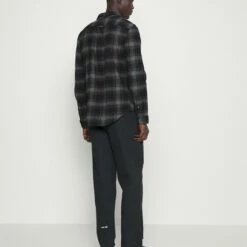 Pier One Hombre Camisa - Olive -Ofertas Pier One Tienda e96a206982bd4b41be29aa9f8f699006