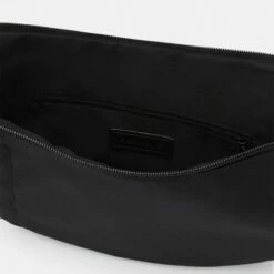 Pier One Unisexo UNISEX - Bandolera - Black -Ofertas Pier One Tienda ec17517b68a640c9931c186b5641a337