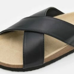 Pier One Unisexo UNISEX - Pantuflas - Black -Ofertas Pier One Tienda ec9571e080a34600a4b02d50b363b3c1