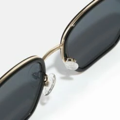 Pier One Unisexo UNISEX - Gafas De Sol - Black -Ofertas Pier One Tienda f34de5a5187245f3a9191a18503f9718