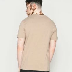 Pier One Hombre Camiseta Estampada - Light Brown -Ofertas Pier One Tienda f9c3a6bbb4434753a1956ac69f139f70
