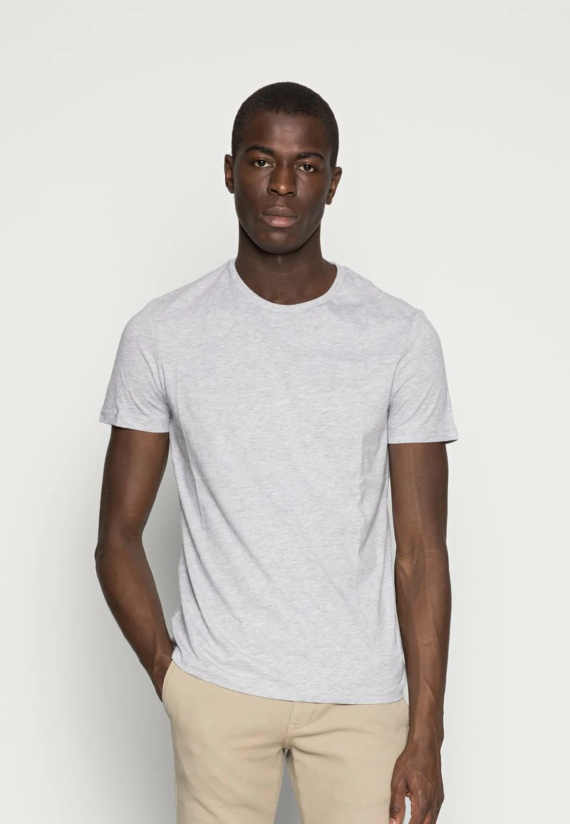 Pier One Hombre 5 PACK - Camiseta Básica - Dark Blue/grey/khaki 6 Pier One Hombre 5 PACK - Camiseta Básica - Dark Blue/grey/khaki - Imagen 4